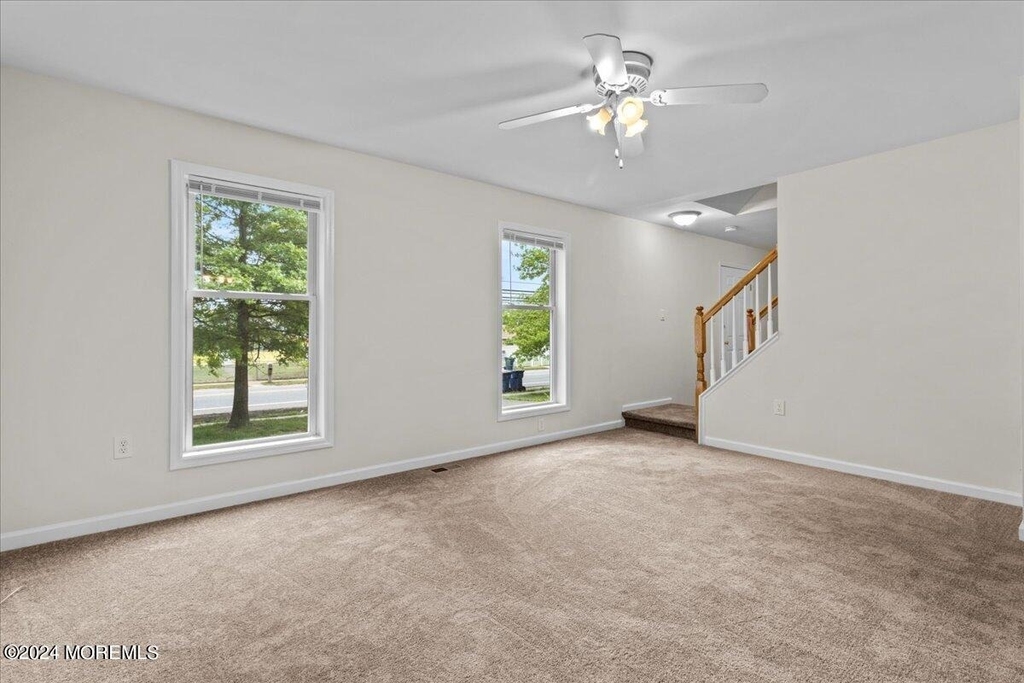 415 Dover Road - Photo 11