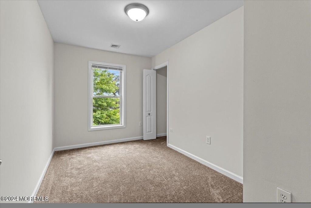 415 Dover Road - Photo 15