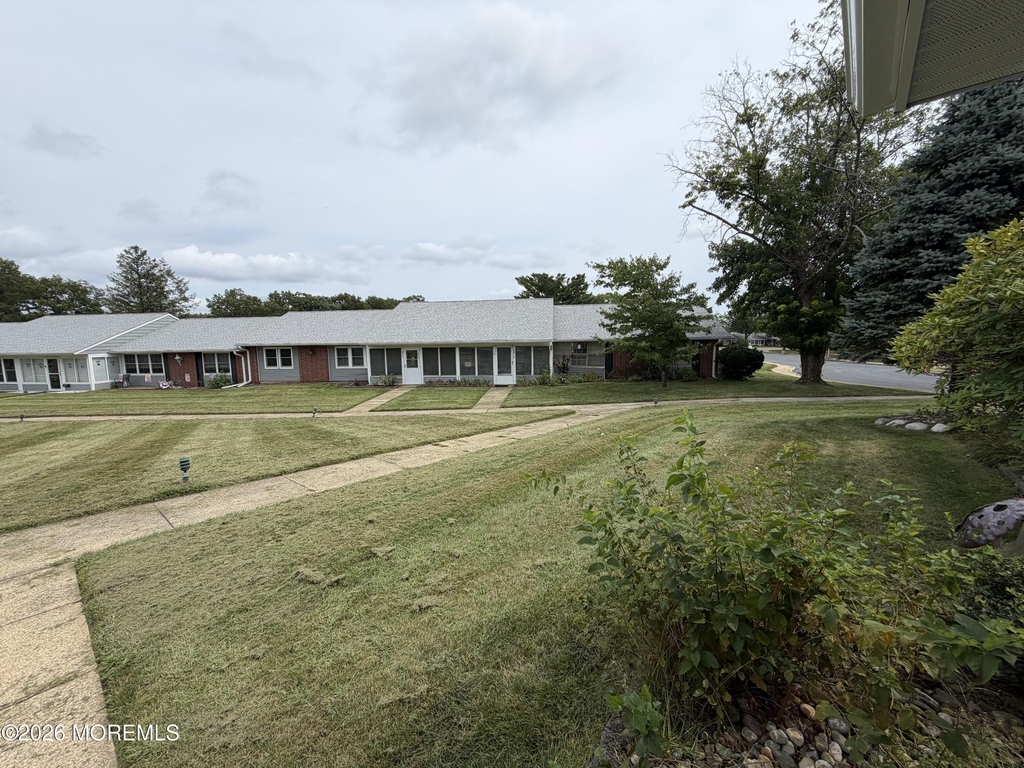 572a Sheffield Court - Photo 1