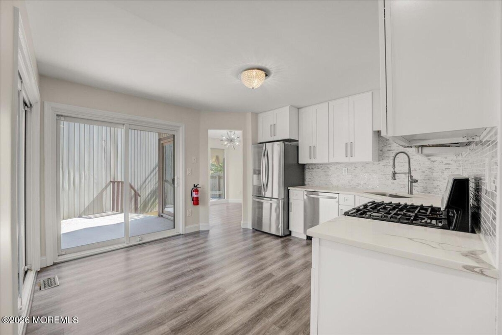 17 Emerald Lane - Photo 11