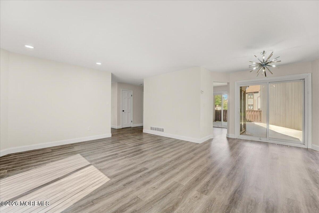 17 Emerald Lane - Photo 5