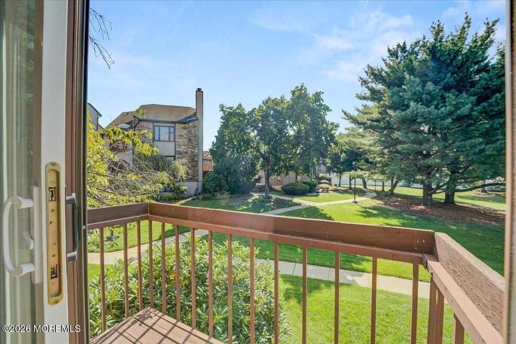 17 Emerald Lane - Photo 7