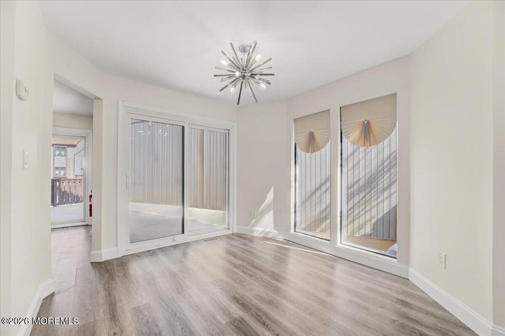 17 Emerald Lane - Photo 8