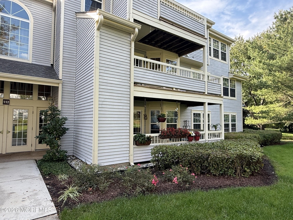 112 Lowell Court - Photo 0