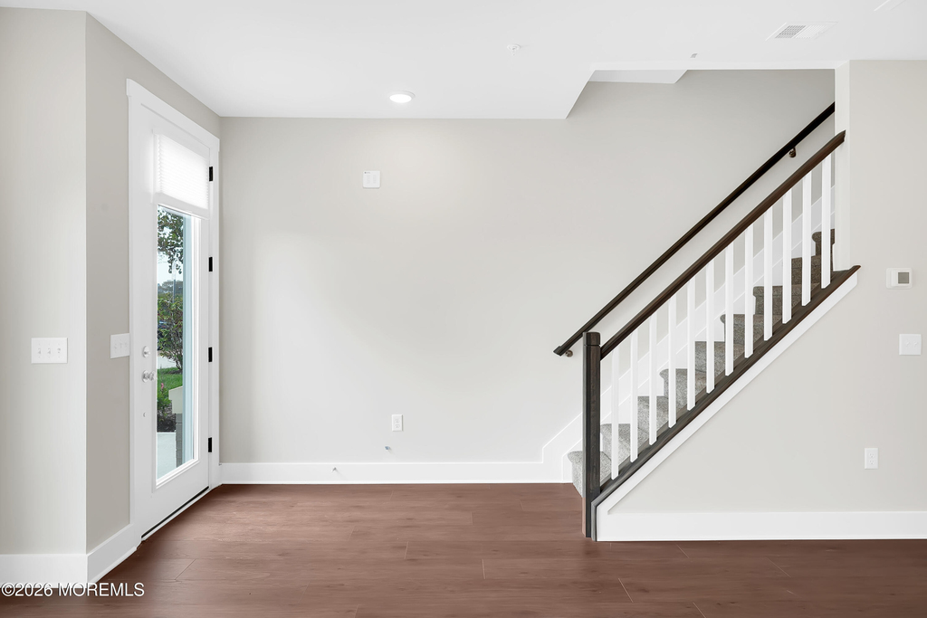 201 Sunset Avenue - Photo 4
