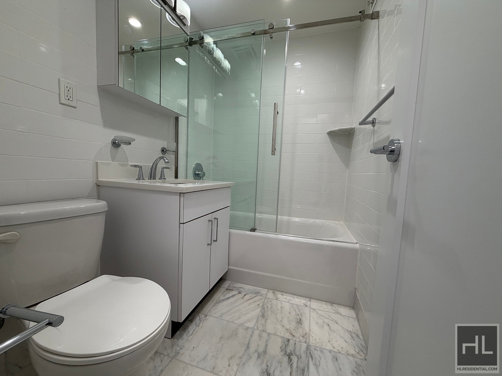 Beekman Place - Photo 4