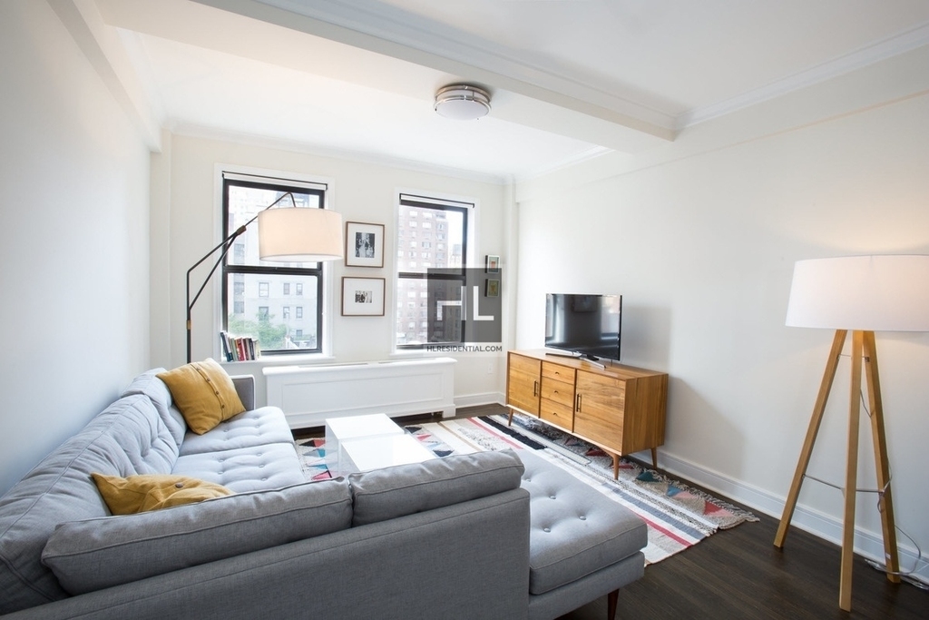 West 70th Street - Photo 0