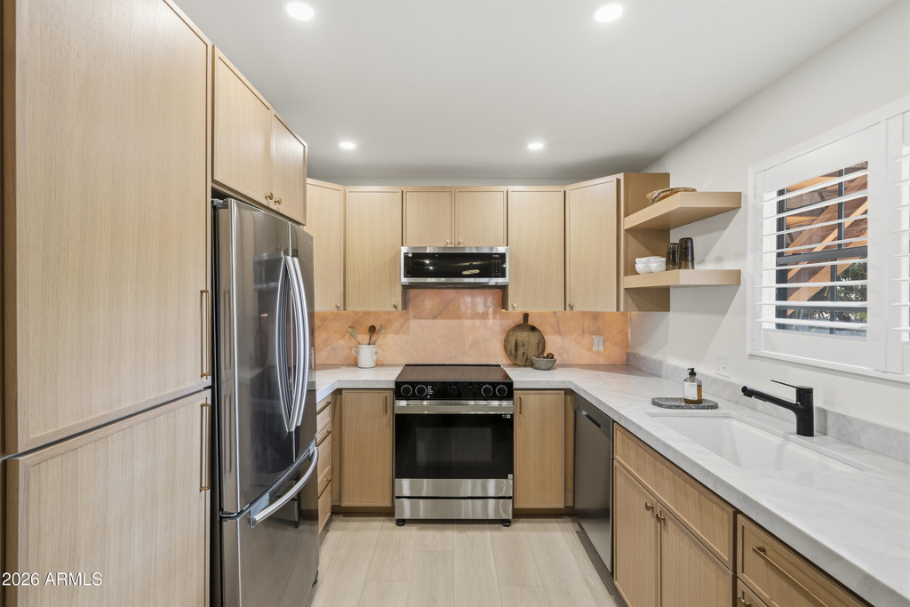5950 N 78th Street - Photo 6
