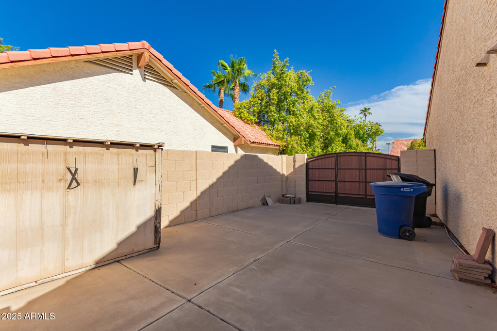5860 W Saragosa Street - Photo 31