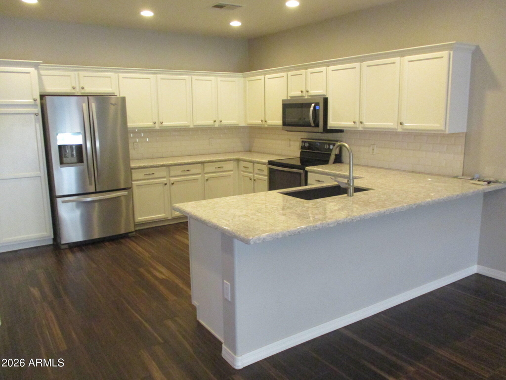 719 N Tangerine Drive - Photo 3