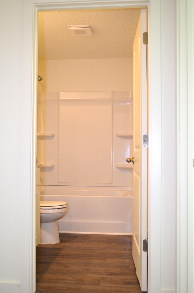 8201 Deland Avenue - Photo 16