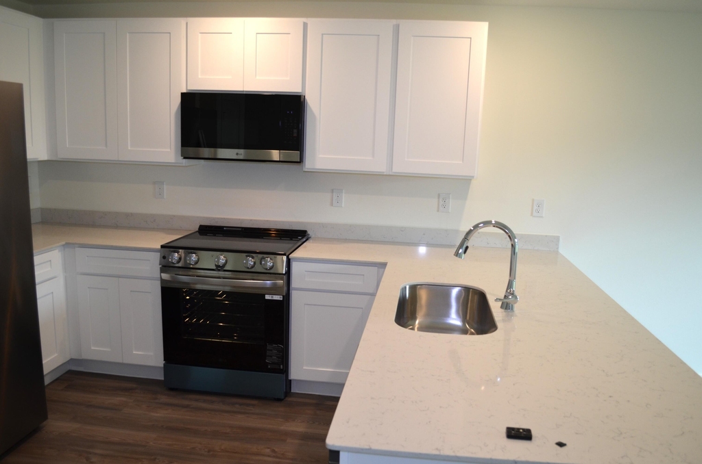 8201 Deland Avenue - Photo 27