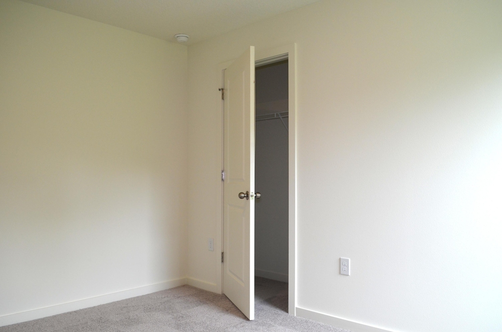 8201 Deland Avenue - Photo 31