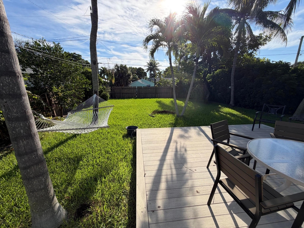 618 N Ocean Breeze - Photo 9