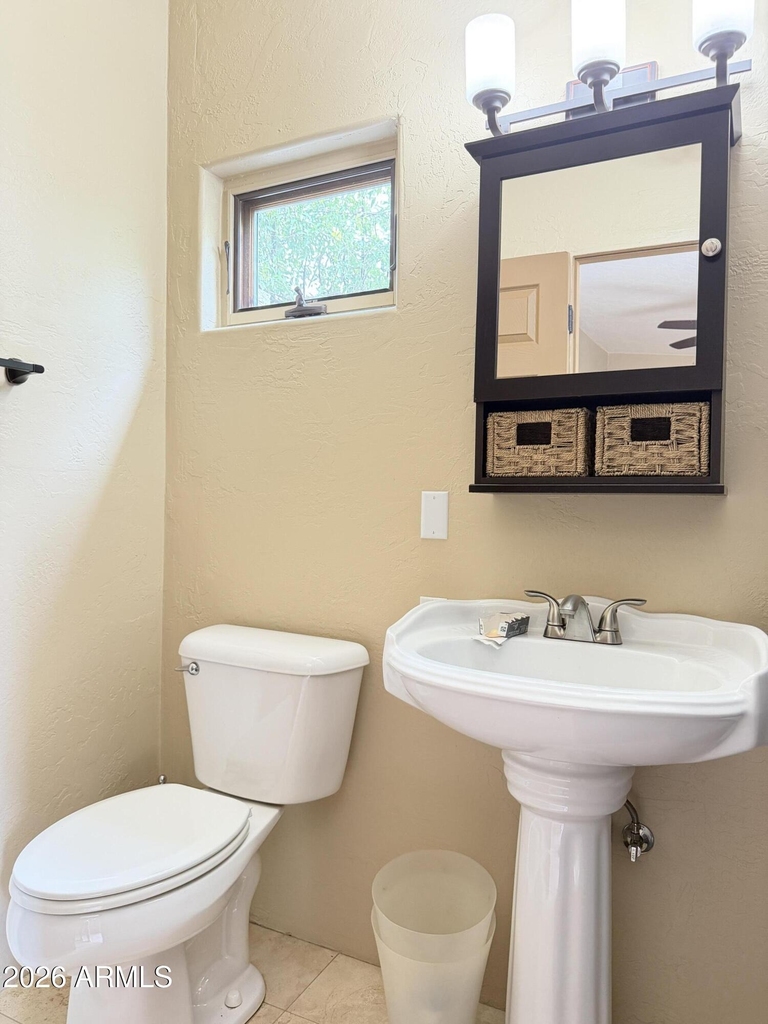 1805 E Maryland Avenue - Photo 28