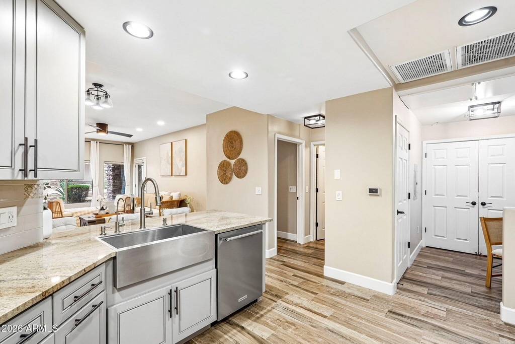 5350 E Deer Valley Drive - Photo 8