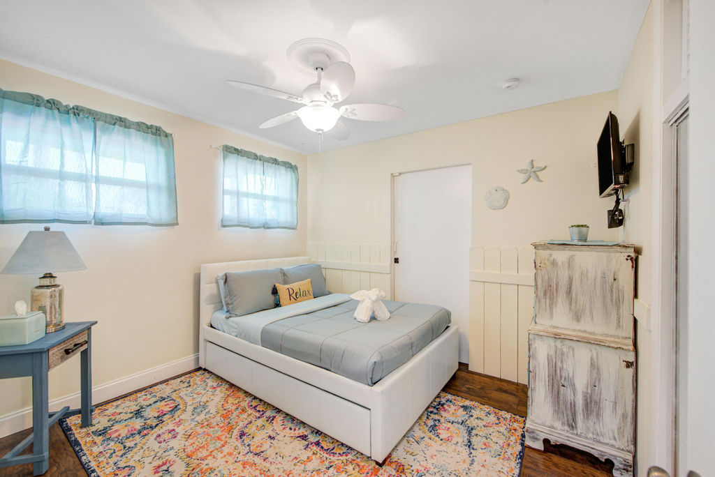 1100 Ne 4th Street - Photo 2