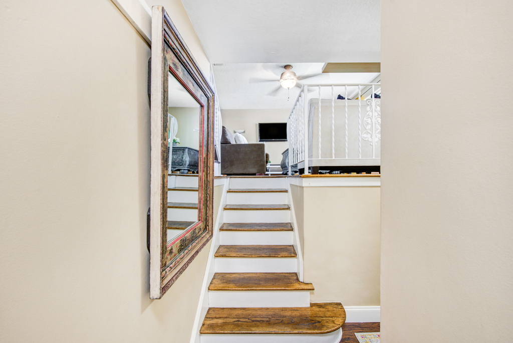 1100 Ne 4th Street - Photo 9