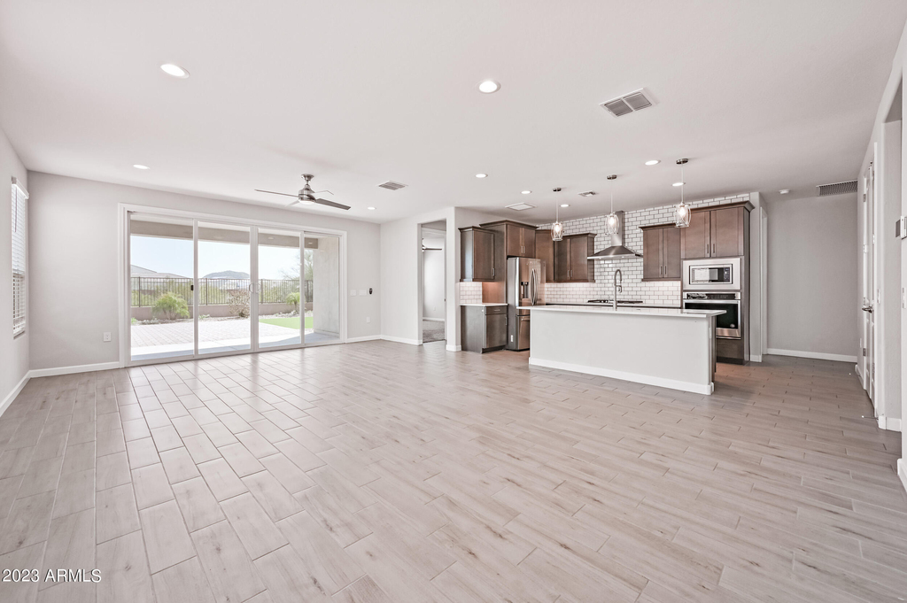 2111 E Questa Drive - Photo 4