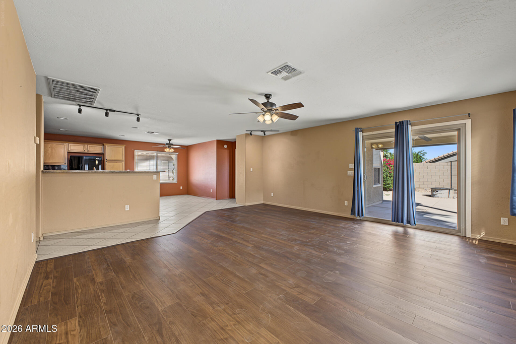 22255 N Bishop Drive - Photo 4