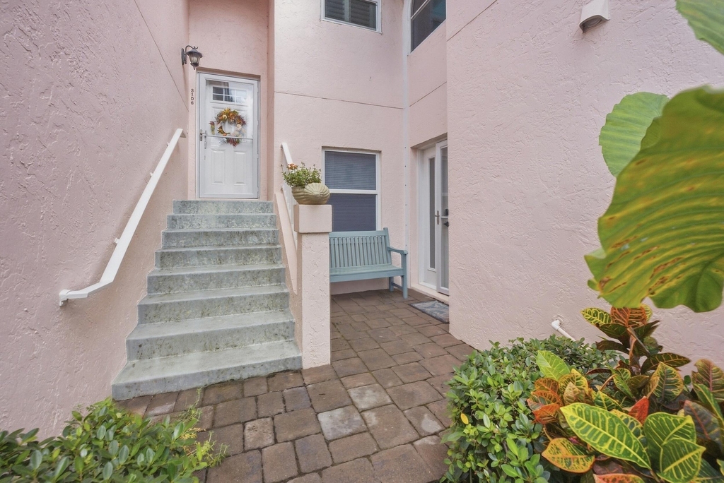 3107 Fairway Drive N - Photo 36