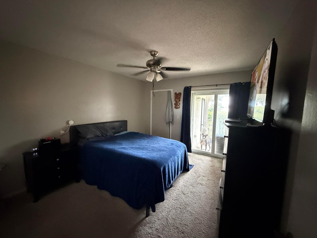 815 W Boynton Beach Boulevard - Photo 2
