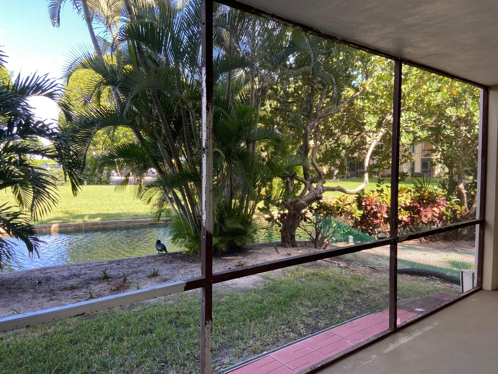300 Waterway Drive S - Photo 17