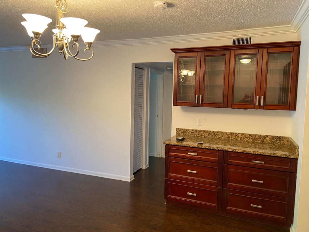 300 Waterway Drive S - Photo 1