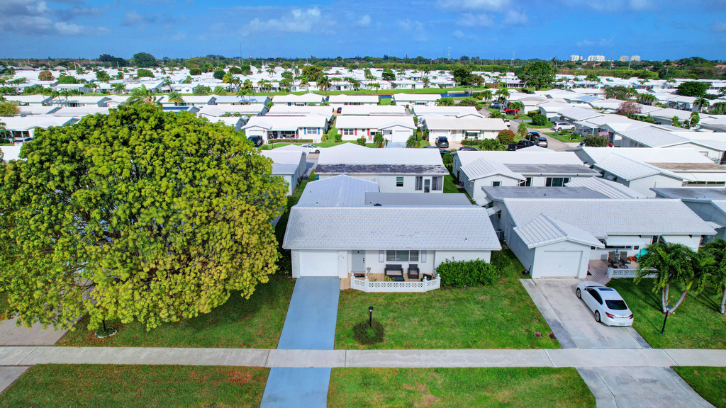 716 Sw 18th Street - Photo 1