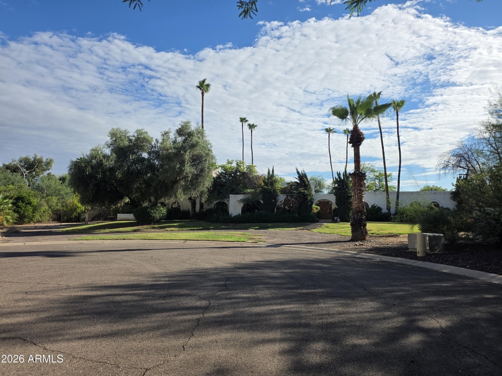5425 E Via Los Caballos -- - Photo 37