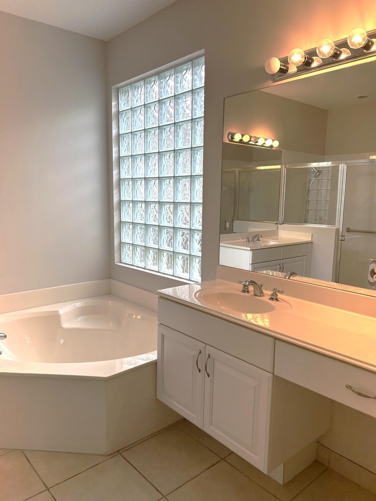 2770 Se Stonebriar Way - Photo 22