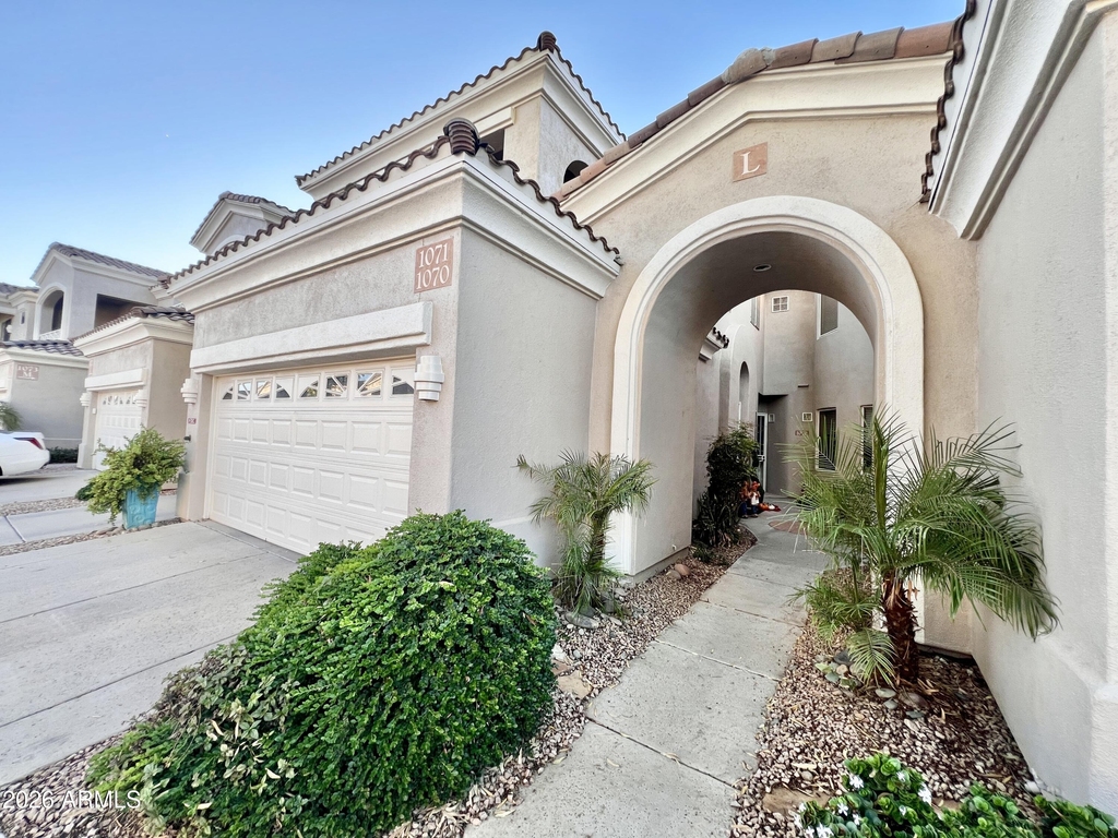 3800 S Cantabria Circle - Photo 9