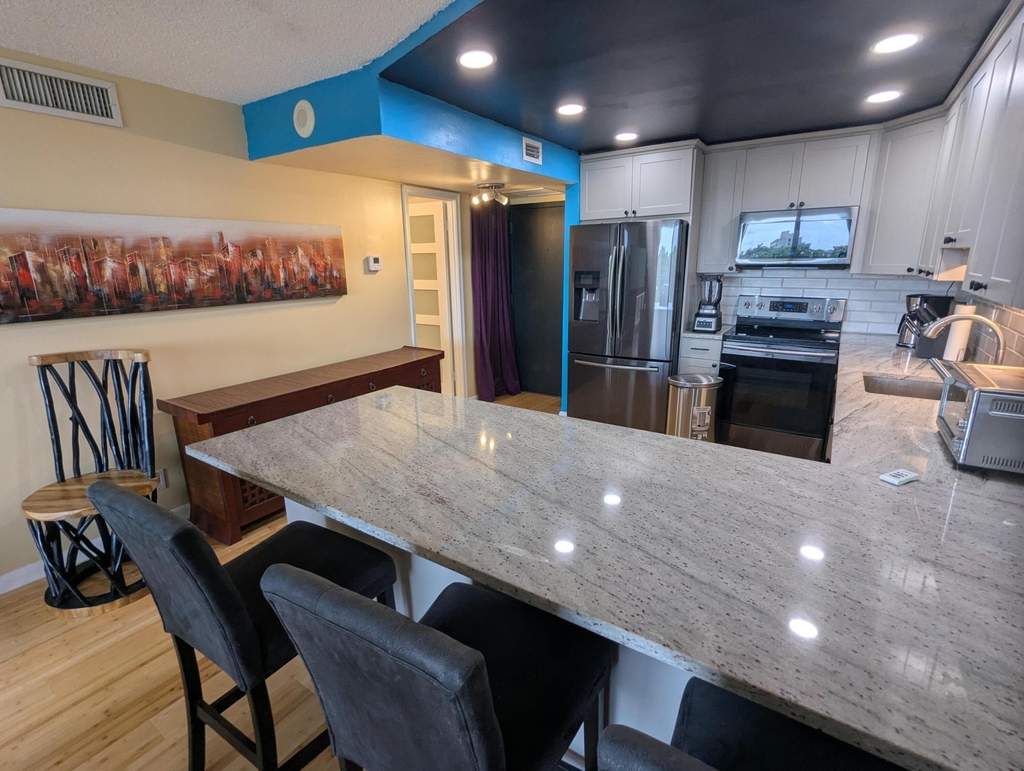 1800 N Andrews Avenue - Photo 7