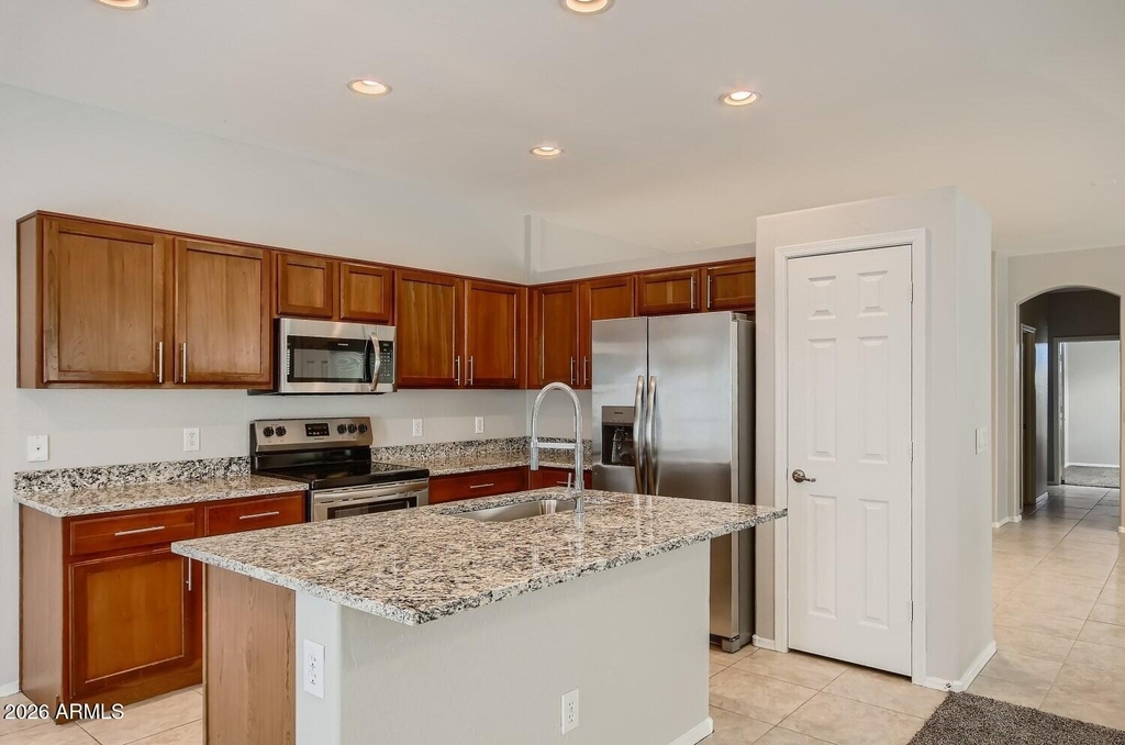 797 W Agrarian Hills Drive - Photo 2