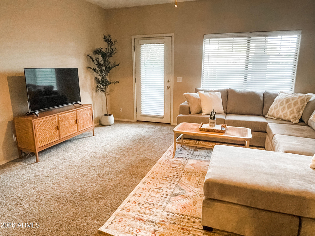 525 N Miller Road - Photo 0