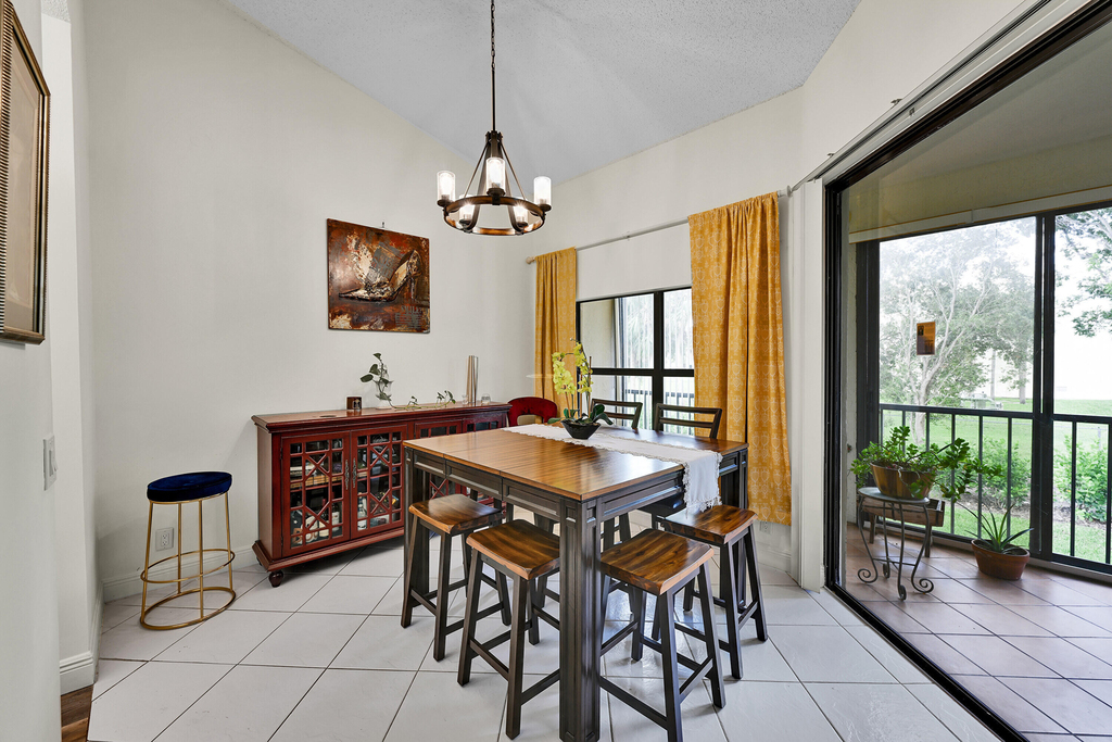 5390 Venetia Court - Photo 9