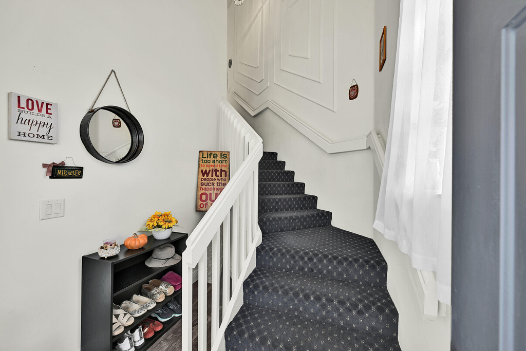 5390 Venetia Court - Photo 4