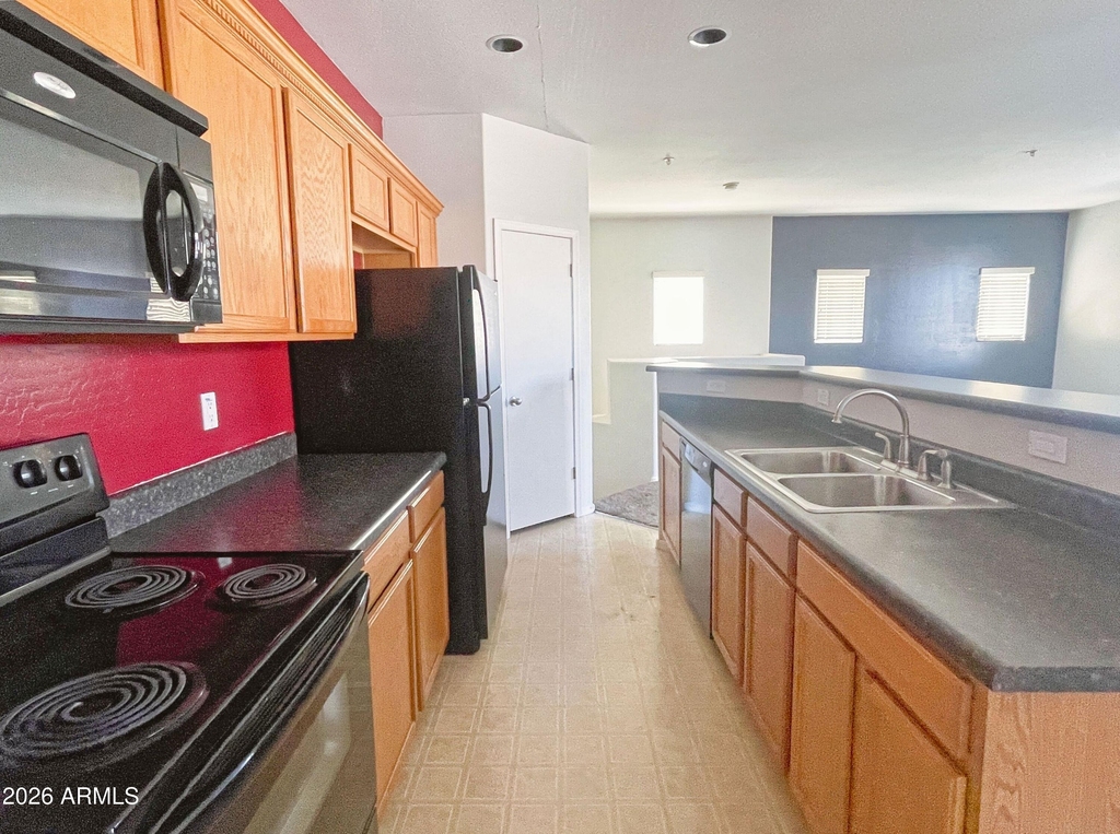 1417 N 80th Lane - Photo 7