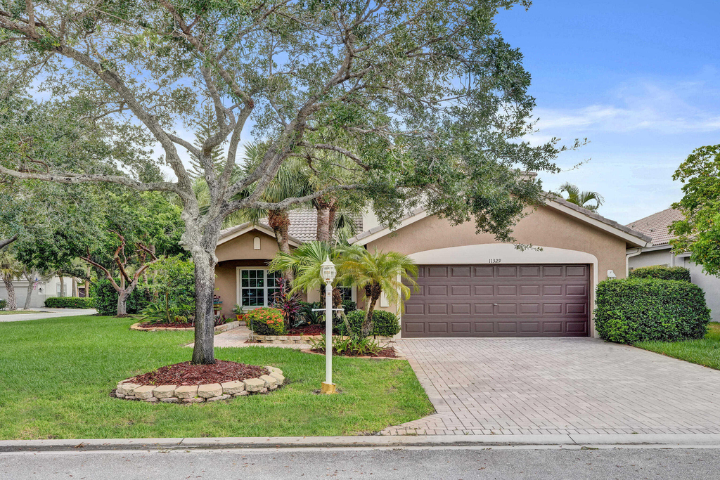 11329 Nw 65th Manor - Photo 2