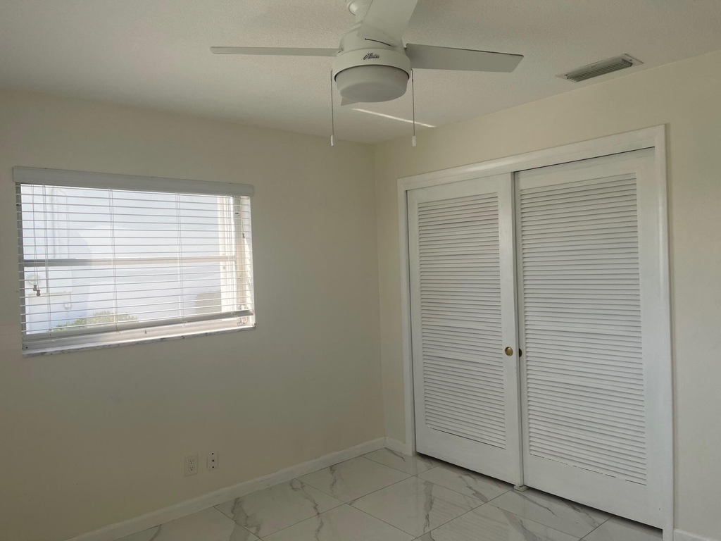 131 Nw 14th Street - Photo 14