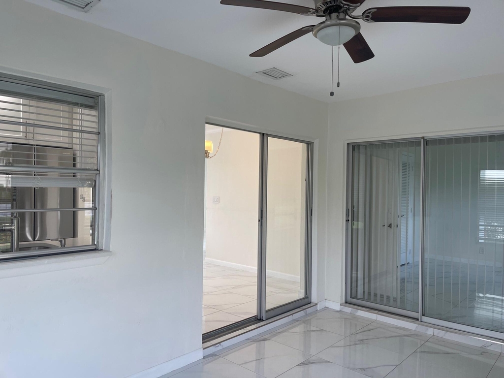 131 Nw 14th Street - Photo 16