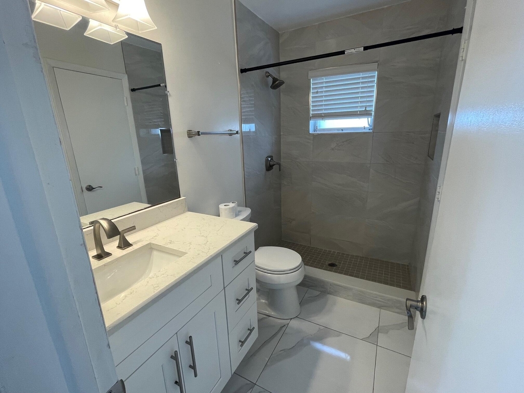 131 Nw 14th Street - Photo 12