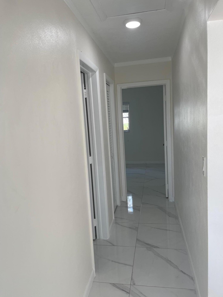 131 Nw 14th Street - Photo 13