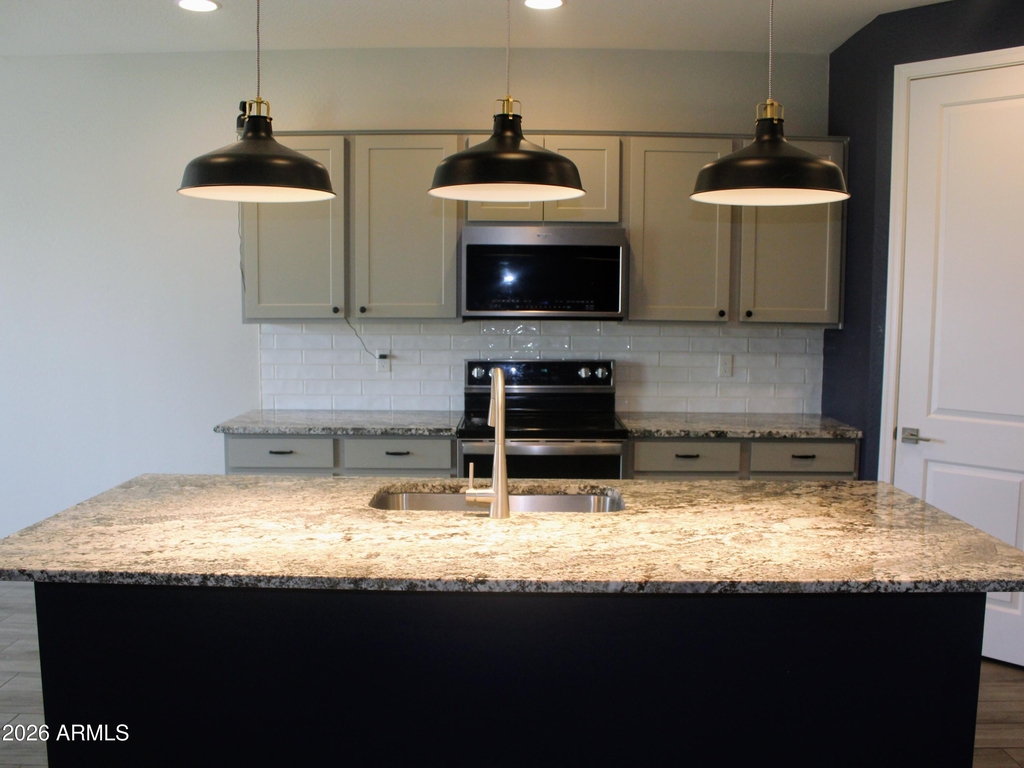 35966 W Santa Monica Avenue - Photo 6
