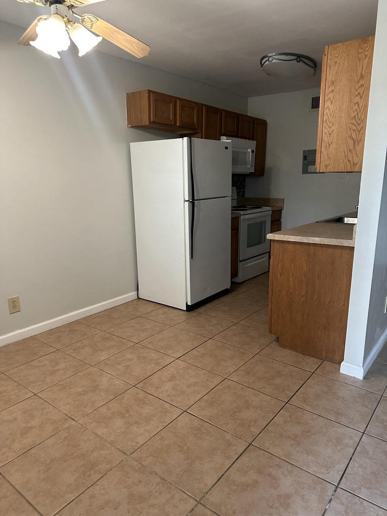 2733 Ne 1st Terrace - Photo 34