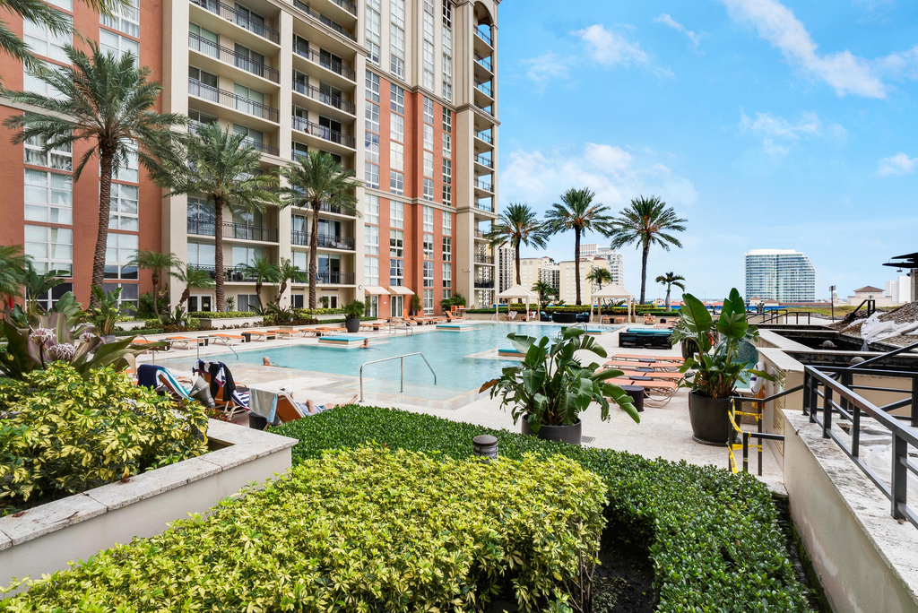 550 Okeechobee Boulevard - Photo 20