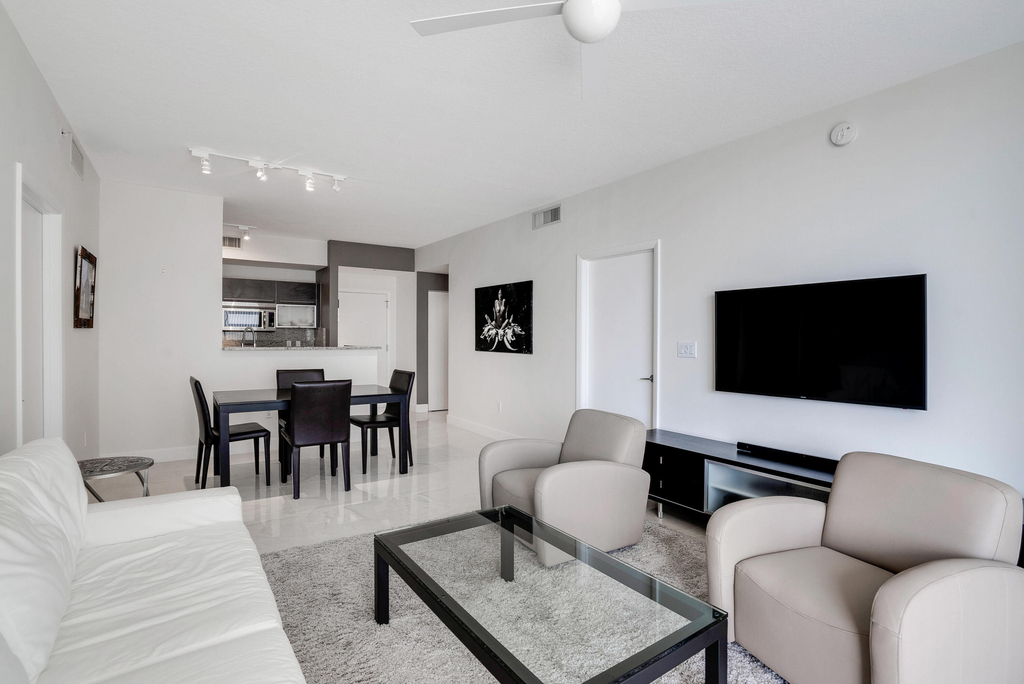 550 Okeechobee Boulevard - Photo 5
