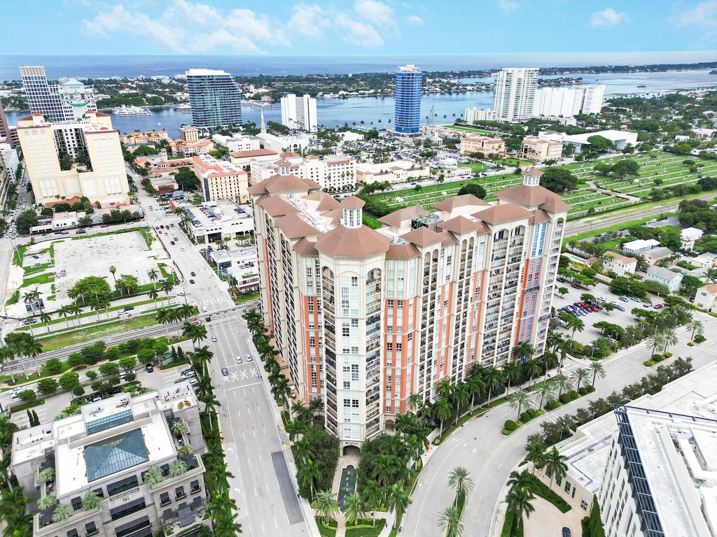 550 Okeechobee Boulevard - Photo 23