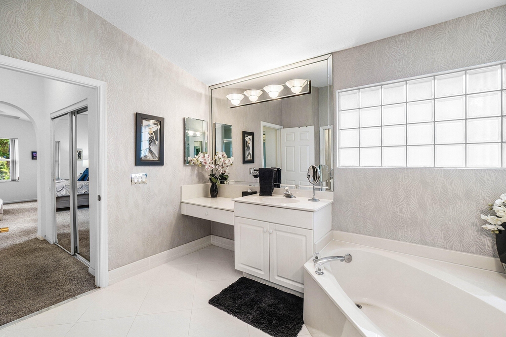 7134 Haviland Circle - Photo 18