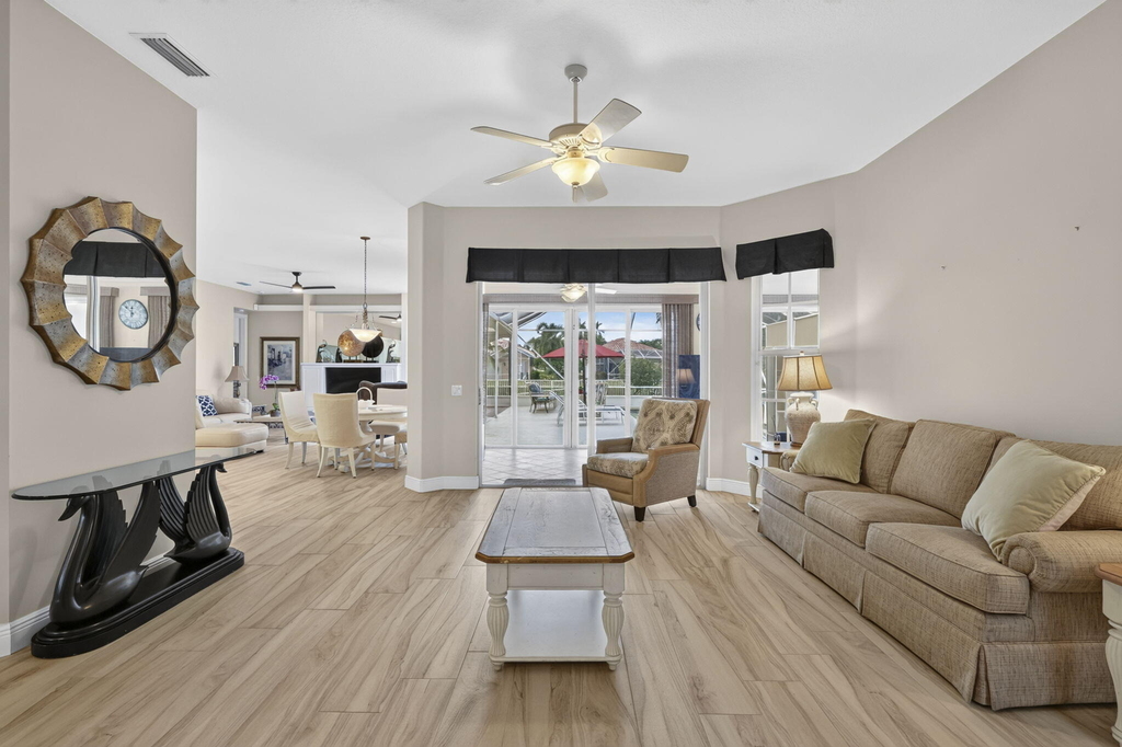 7605 Red River Road S - Photo 17